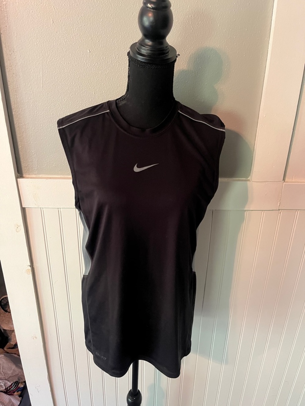 Nike Dri-FIT Sleeveless Training Top